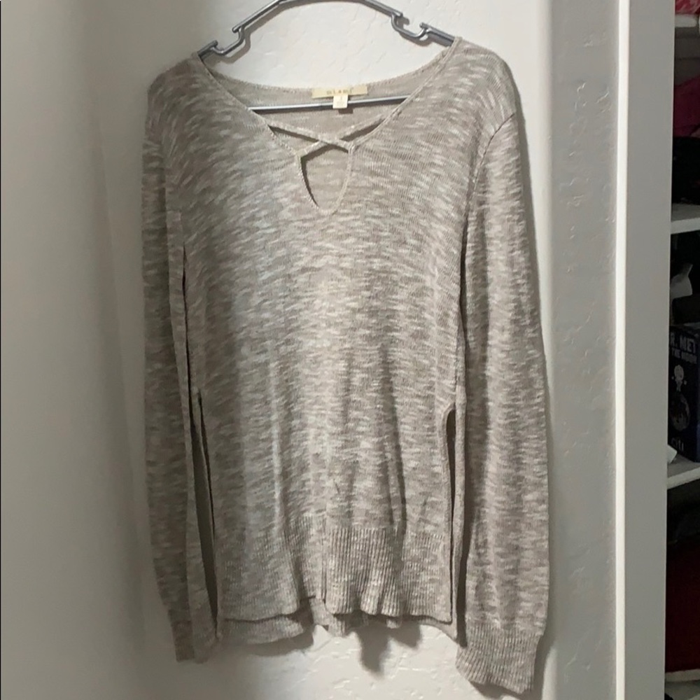 Long sleeve stretchy shirt